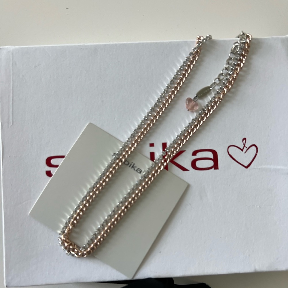 Sabika crystal necklace